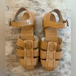 Freda Salvador Lizzie Sandals, Quince Embossed, like new.